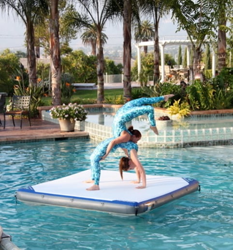 Gallery photo 9 of American Acrobats