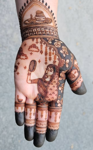 Gallery photo 7 of Amira Henna