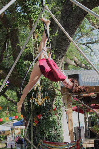 Gallery photo 1 of Sarah Lee - Aerialist