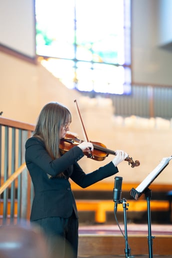 Gallery photo 3 of Karen Amorous, Solo Violinist