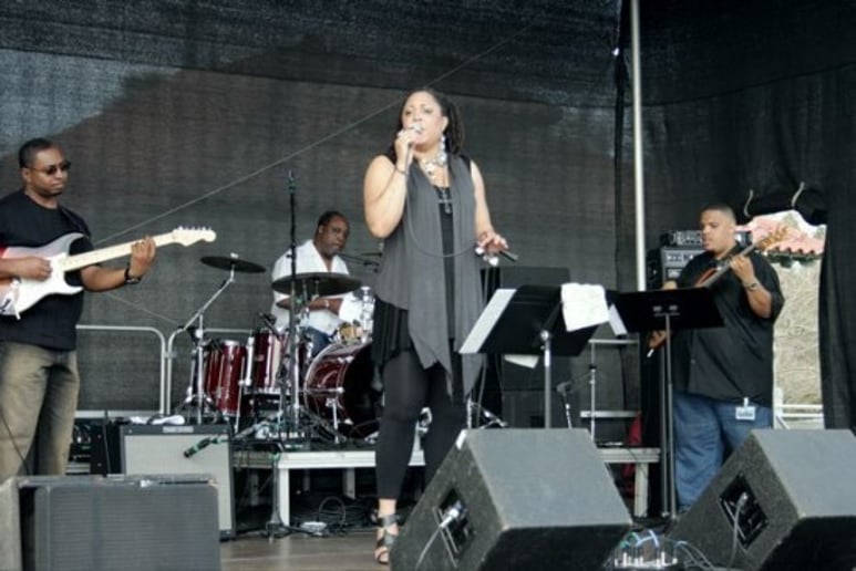 Gallery photo 1 of Amy Alysia & the Soul Operation