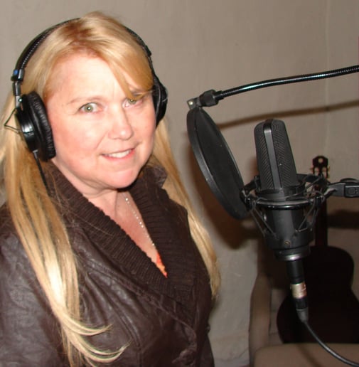Gallery photo 2 of Amy Ames Comedy Country Entertainer