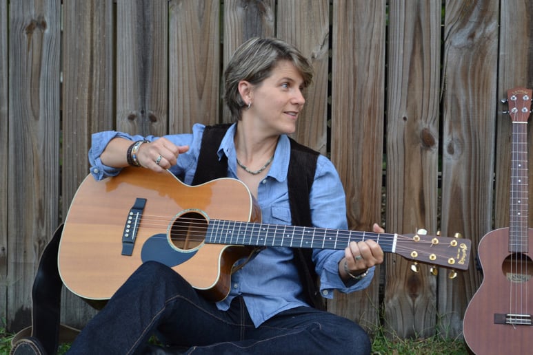 Gallery photo 2 of Amy Henderson