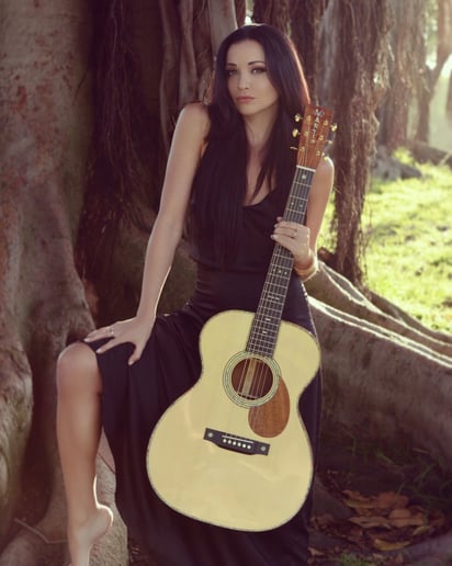 Gallery photo 1 of Amy May