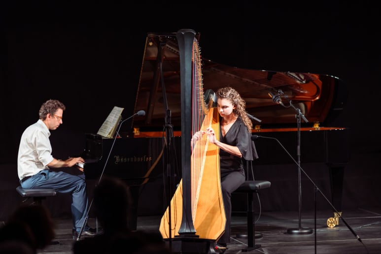 Gallery photo 1 of Anastasia Arango, Harpist