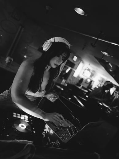 Gallery photo 3 of Anastasia The DJ