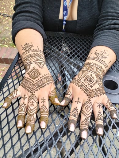 Gallery photo 4 of Ancient Fire Henna