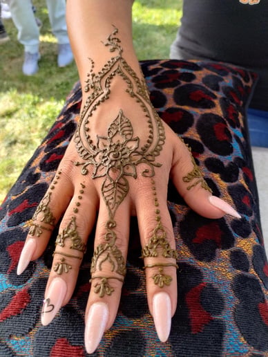 Gallery photo 7 of Ancient Fire Henna