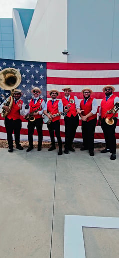 Gallery photo 3 of Andouille Fumee Dixieland Jazz Band