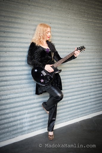 Gallery photo 3 of Andrea Lane and Freedom Rox