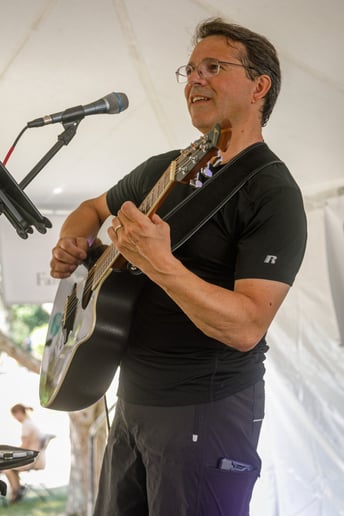 Gallery photo 5 of Andrew Favreau