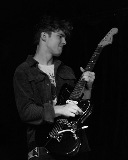 Gallery photo 5 of Andrew Ginzel