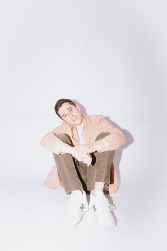 Gallery photo 3 of Andrew Hoyt