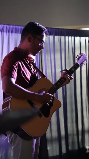 Gallery photo 5 of Andrew Khan Music