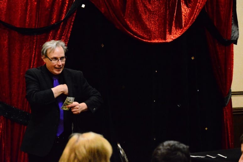 Gallery photo 4 of Andrew Martin, Magician