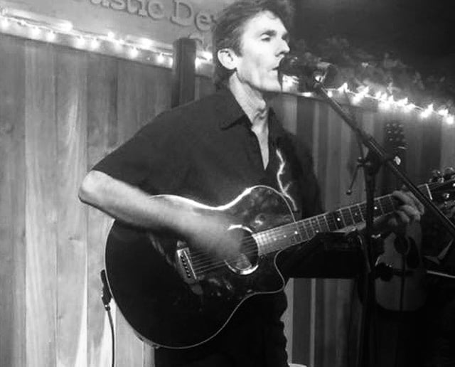 Gallery photo 1 of Andrew Warren