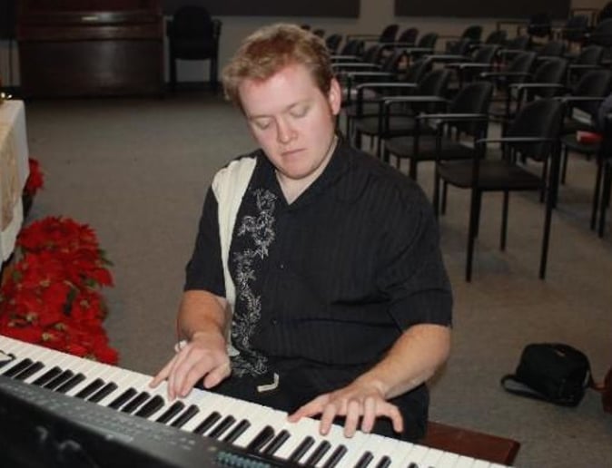 Gallery photo 1 of Andy Sharp Piano
