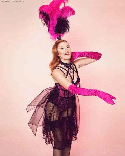 Gallery photo 4 of Angela La Muse Burlesque