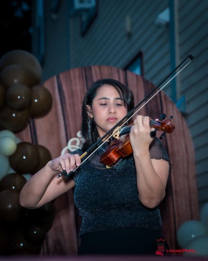 Gallery photo 5 of Angela Zorrilla Music Services