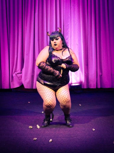 Gallery photo 2 of Angelica Dred Burlesque