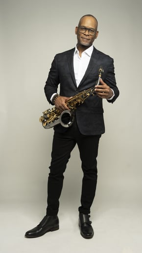 Gallery photo 1 of Angelo Luster
