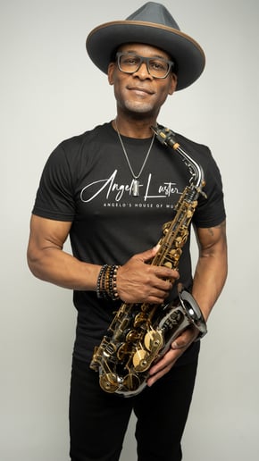 Gallery photo 2 of Angelo Luster