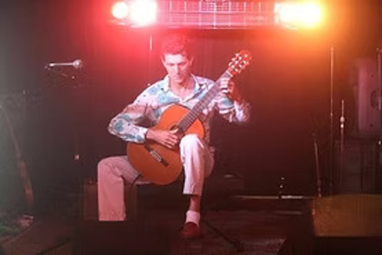 Gallery photo 1 of Angelo Sartorelli Guitarist