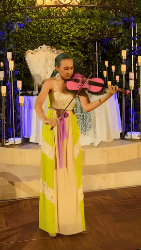 Gallery photo 6 of Alyson Montez