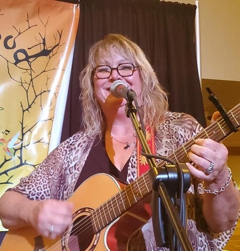 Gallery photo 4 of Ann Meadows Americana Singer/Songwriter