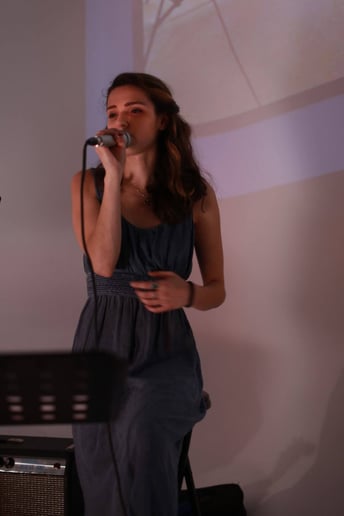 Gallery photo 1 of Anna Arata Music