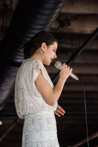 Gallery photo 3 of Anna Arata Music