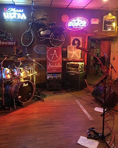 Gallery photo 2 of Annabelle Band