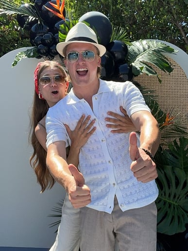 Gallery photo 1 of Jade Mountain Photo Booths