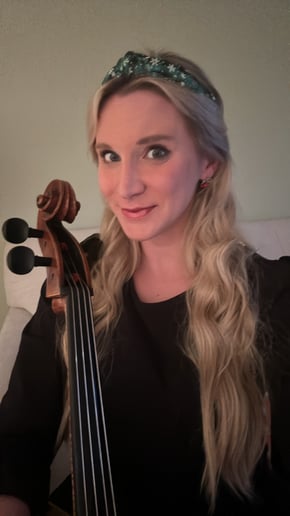 Gallery photo 3 of Anne Suda SRQ Cellist