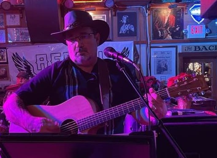 Gallery photo 5 of Anthony Ascolese - Live Acoustic Music