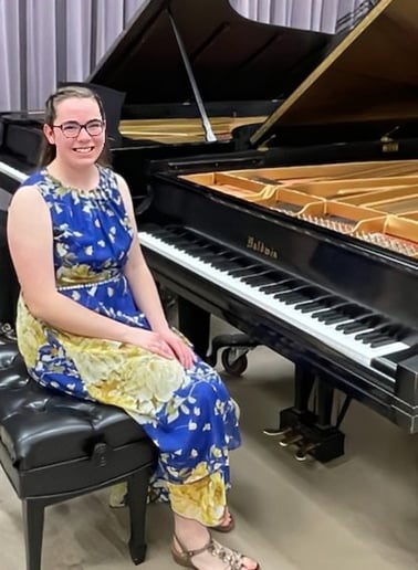 Gallery photo 2 of Anwyn Ashley- Pianist and Flutist