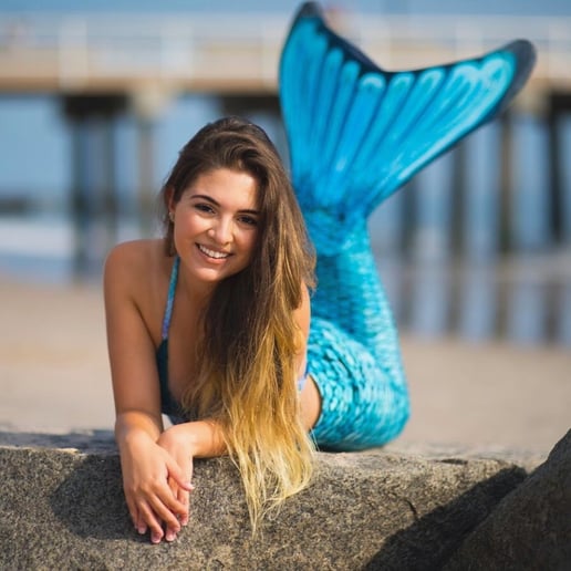 Gallery photo 6 of Arielle Dalia