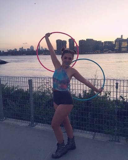 Gallery photo 9 of Arielle Dalia