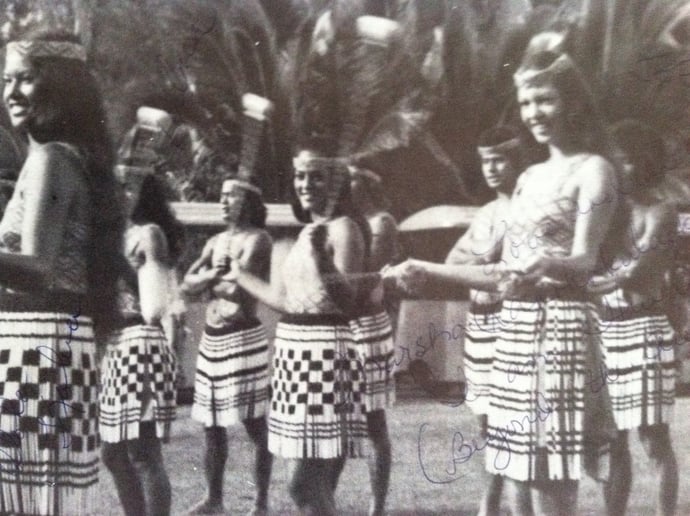 Gallery photo 8 of Ariki's Luau Show