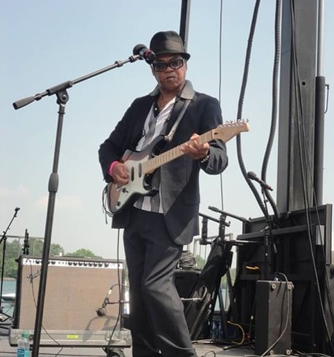 Gallery photo 1 of ArnellDerek Band