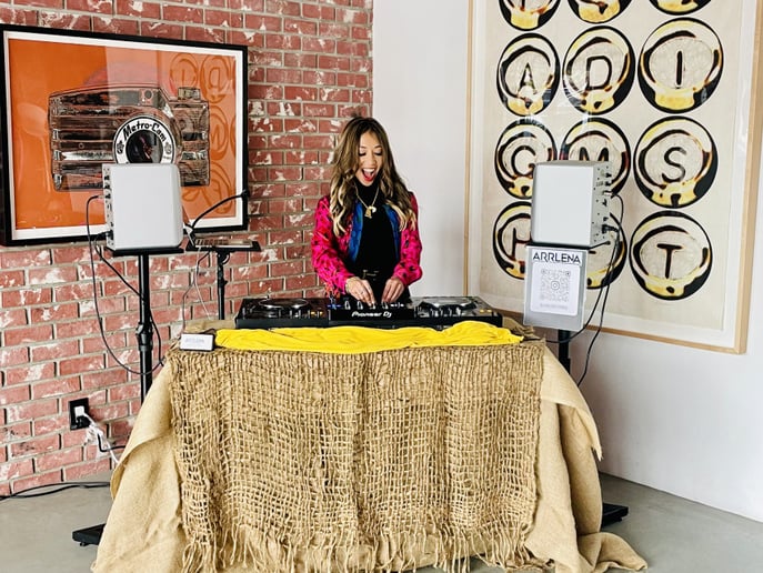 Gallery photo 2 of Arrlena - A Tiny Mobil DJ Vibe Creator