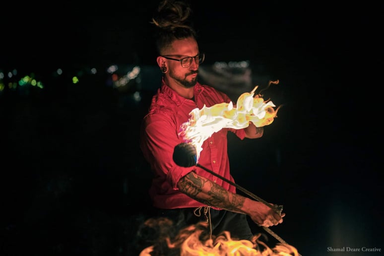 Gallery photo 2 of Art_The Juggler