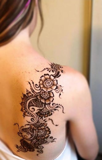 Gallery photo 1 of Artful Impressions Henna Artist