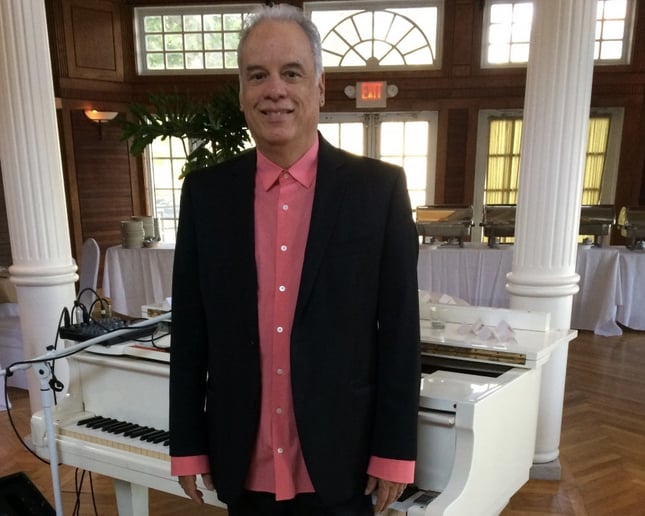 Gallery photo 8 of Arthur Cruz