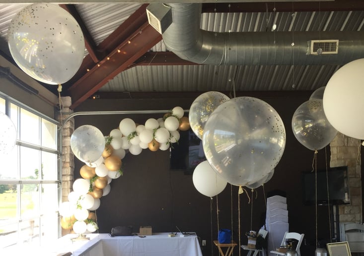 Gallery photo 5 of Artisan Balloon Decor