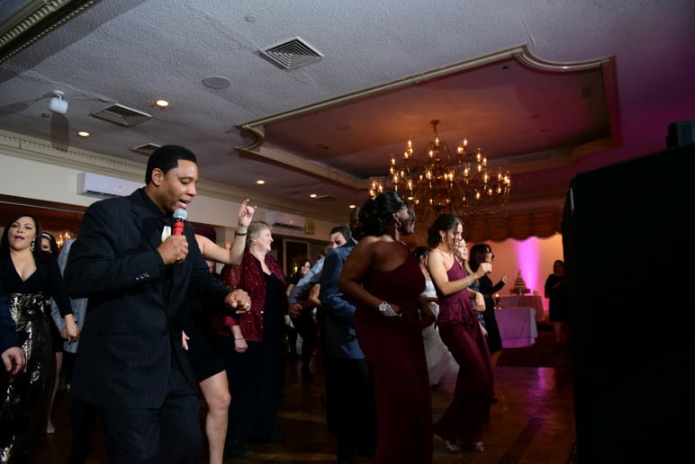 Gallery photo 1 of Artistic Dj's Entertainment Company