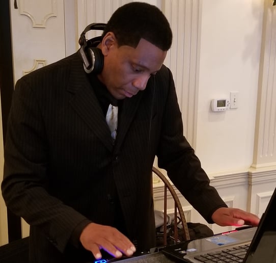 Gallery photo 3 of Artistic Dj's Entertainment Company