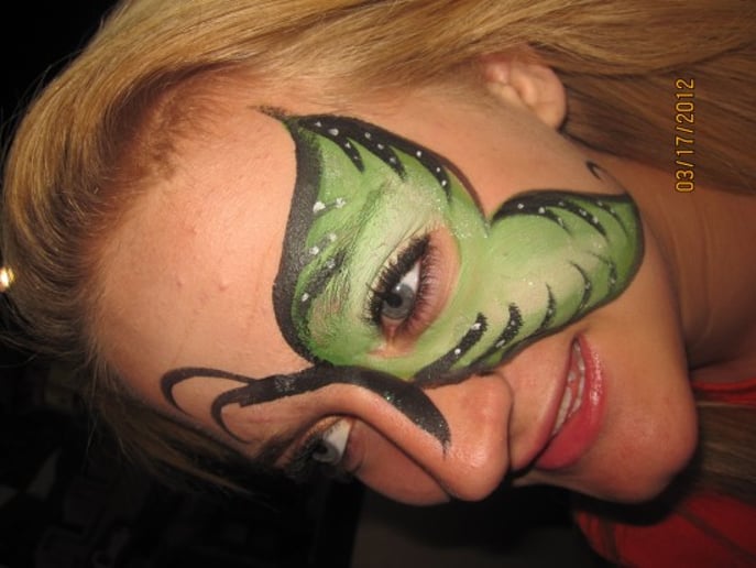 Gallery photo 1 of Artsy Face