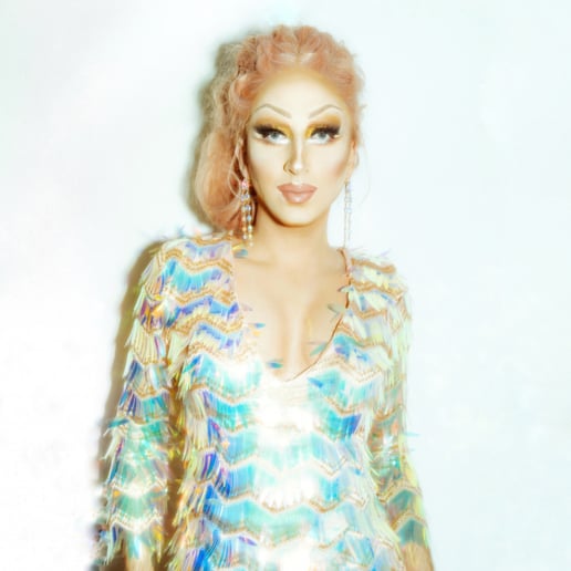 Gallery photo 6 of Arya Klos