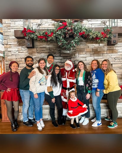 Gallery photo 4 of Asbury Santa